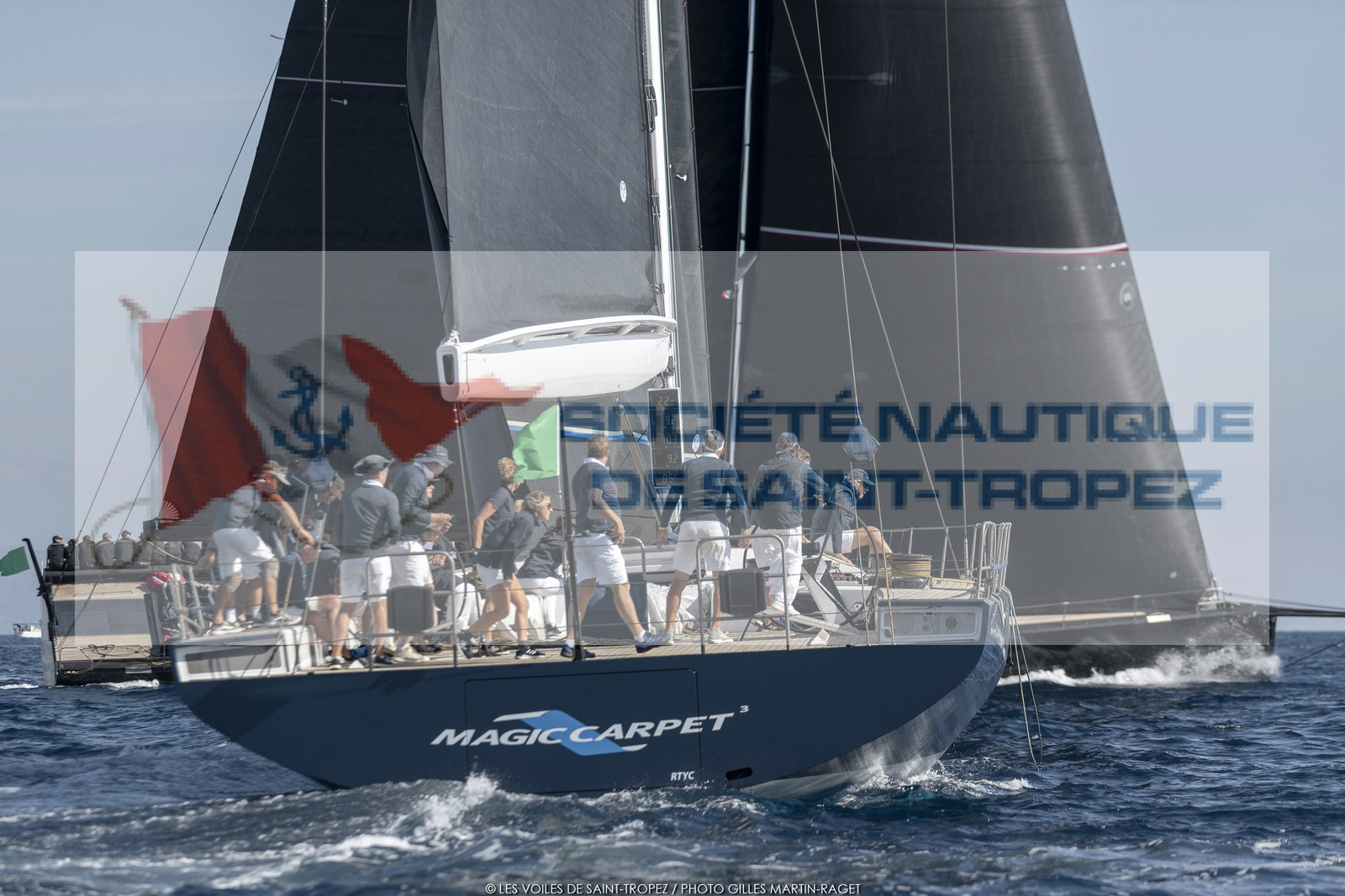 06 10 2022, Saint-Tropez (FRA,83), Voiles de Saint-Tropez 2022,  Maxis Club 55 Cupentre les deux Wallycento Magic Carpet Cubed et Tango, défi French Kiss vs Kiwi Magic 06 10 2022, Saint-Tropez (FRA,83), Voiles de Saint-Tropez 2022,  Maxis Club 55 Cupentre les deux Wallycento Magic Carpet Cubed et Tango, défi French Kiss vs Kiwi Magic