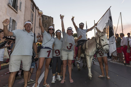 02 10 2014, Saint-Tropez (FRA,83), Voiles de Saint-Tropez 2014, Day 4, défilé des équipages   crew parade