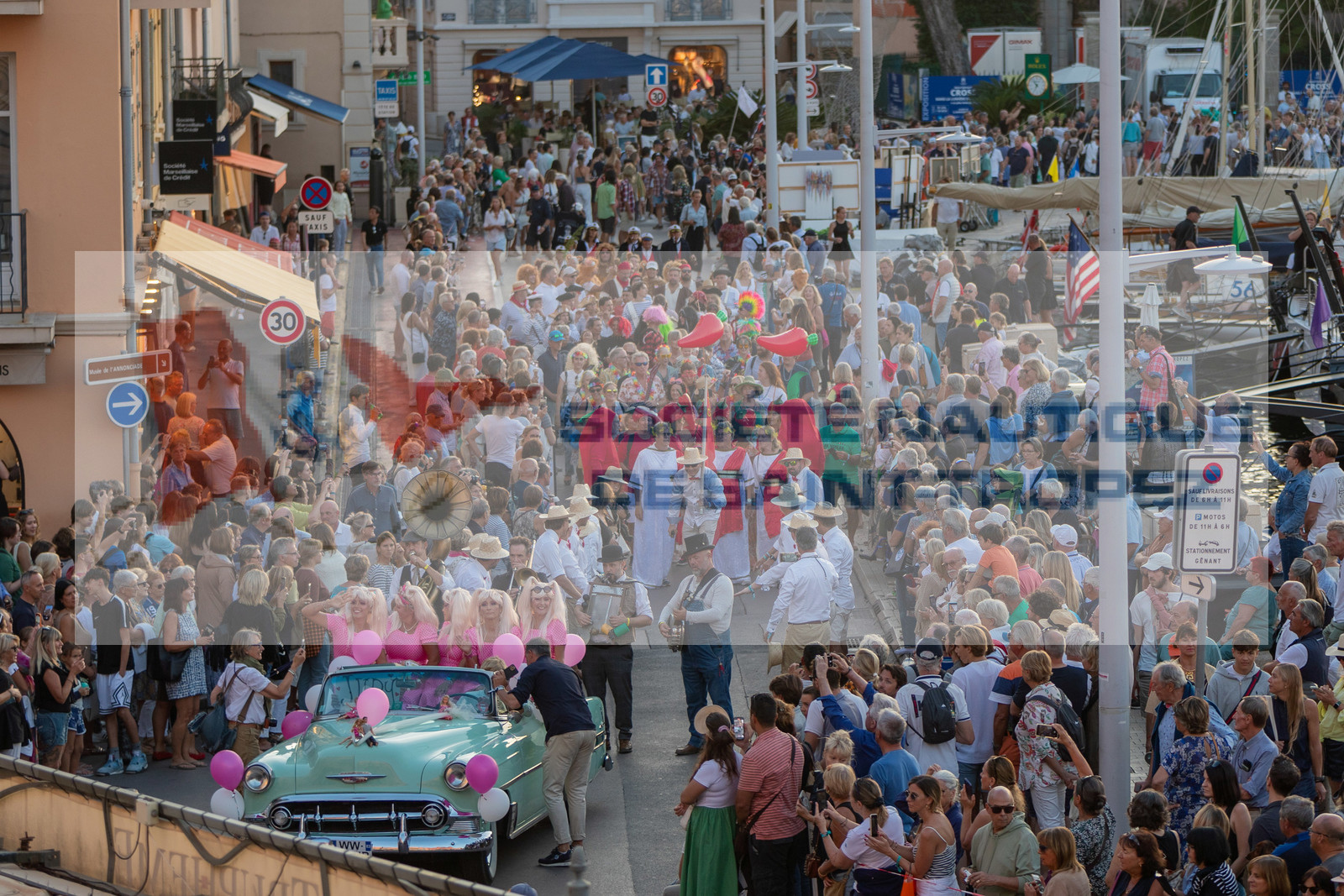 05 10 2023, Saint-Tropez (FRA,83), Les Voiles de Saint-Tropez 2023, RAce Day 5, Défilé des équipages 05 10 2023, Saint-Tropez (FRA,83), Les Voiles de Saint-Tropez 2023, RAce Day 5, Défilé des équipages