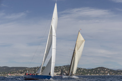 29  2022, Saint-Tropez (FRA,83), Les Voiles de Saint-Tropez 2022, journée des défis, Clu 55 Cup ,France 1 conrte Tuiga, équipage France 1