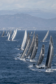 28 09 2022? Saint-Tropez,(FRA,83), Les Voiles de Saint-Tropez 2022 Régate N° 2 poup les modernes, navigation libre pour les grandes goélettes