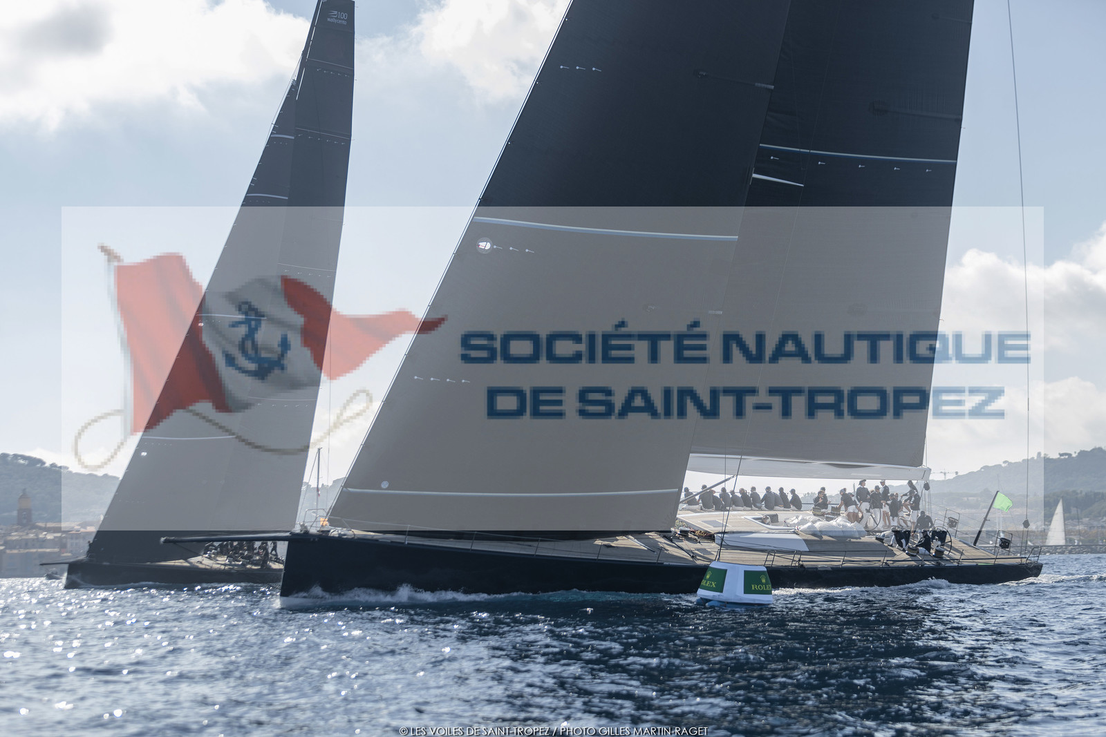 06 10 2022, Saint-Tropez (FRA,83), Voiles de Saint-Tropez 2022,  Maxis Club 55 Cupentre les deux Wallycento Magic Carpet Cubed et Tango, défi French Kiss vs Kiwi Magic 06 10 2022, Saint-Tropez (FRA,83), Voiles de Saint-Tropez 2022,  Maxis Club 55 Cupentre les deux Wallycento Magic Carpet Cubed et Tango, défi French Kiss vs Kiwi Magic