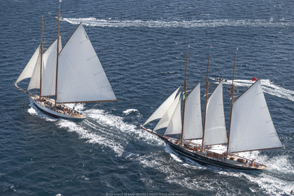 28 09 2022? Saint-Tropez,(FRA,83), Les Voiles de Saint-Tropez 2022 Régate N° 2 poup les modernes, navigation libre pour les grandes goélettes