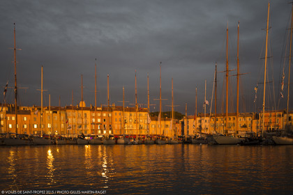 01 10 2025, Saint-Tropez (FRA,83) , Voioes de Saint-Tropez 2015, Day 4, Crew parade