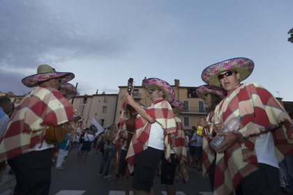 02 10 2014, Saint-Tropez (FRA,83), Voiles de Saint-Tropez 2014, Day 4, défilé des équipages   crew parade