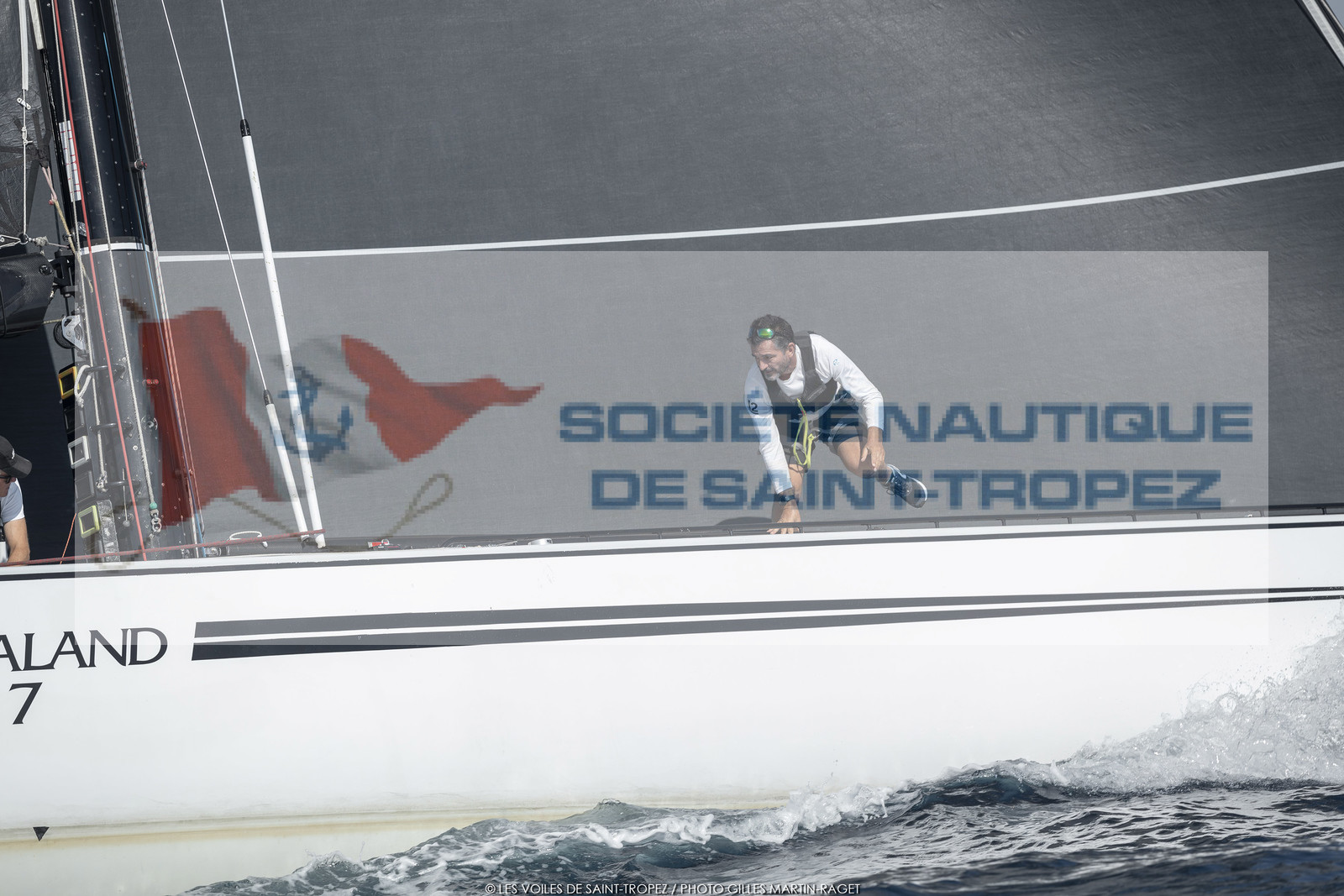 06 10 2022, Saint-Tropez (FRA,83), Voiles de Saint-Tropez 2022,  Maxis Club 55 Cupentre les deux Wallycento Magic Carpet Cubed et Tango, défi French Kiss vs Kiwi Magic 06 10 2022, Saint-Tropez (FRA,83), Voiles de Saint-Tropez 2022,  Maxis Club 55 Cupentre les deux Wallycento Magic Carpet Cubed et Tango, défi French Kiss vs Kiwi Magic