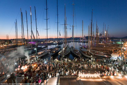 29 09 2016, Saint-Tropez (FRA,83), Voiles de Saint-Tropez 2016, Challenge Day, Crew parade