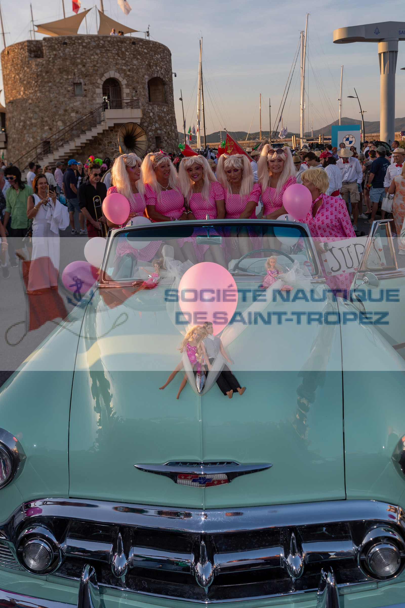 05 10 2023, Saint-Tropez (FRA,83), Les Voiles de Saint-Tropez 2023, RAce Day 5, Défilé des équipages