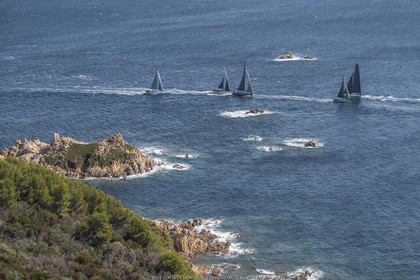 28 09 2022? Saint-Tropez,(FRA,83), Les Voiles de Saint-Tropez 2022 Régate N° 2 poup les modernes, navigation libre pour les grandes goélettes