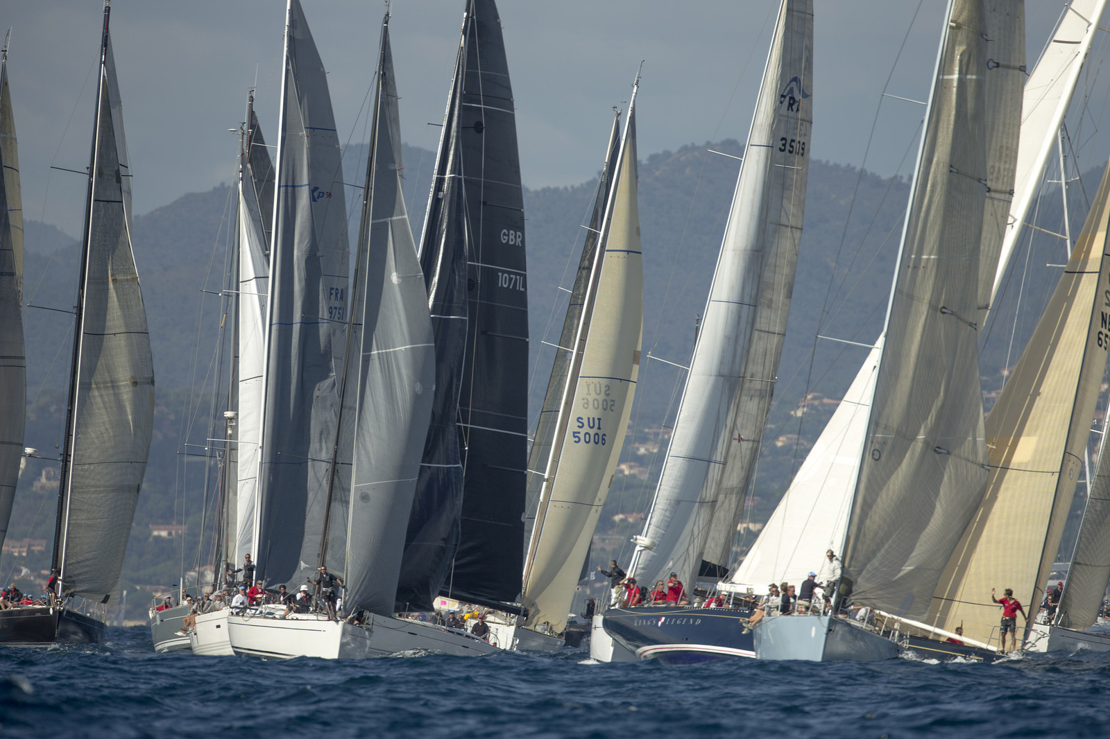 GMR_VST013D6_2278.jpg GMR_VST013D6_2278.jpg