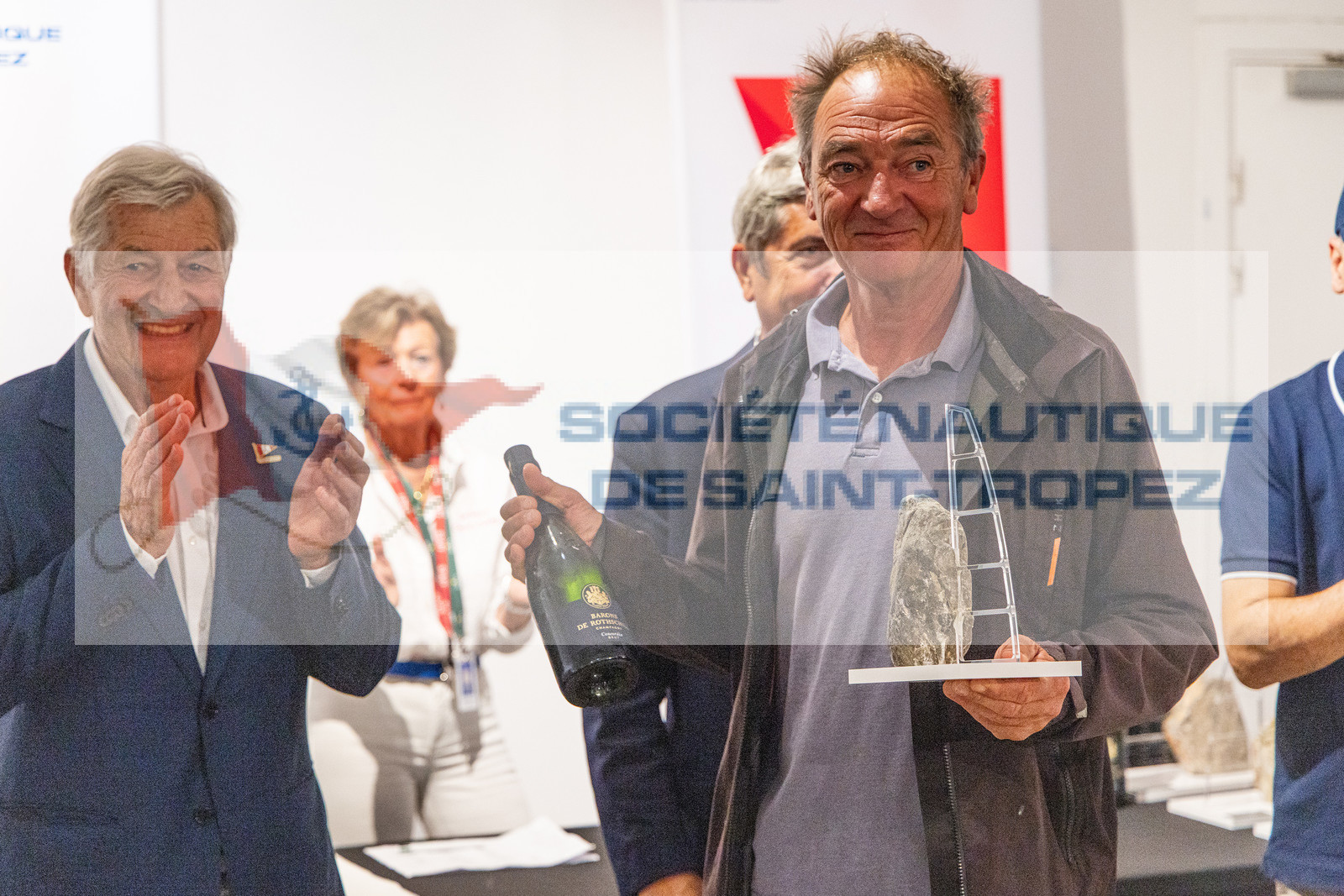 GMR_VST25_16025.jpg GMR_VST25_16025.jpg