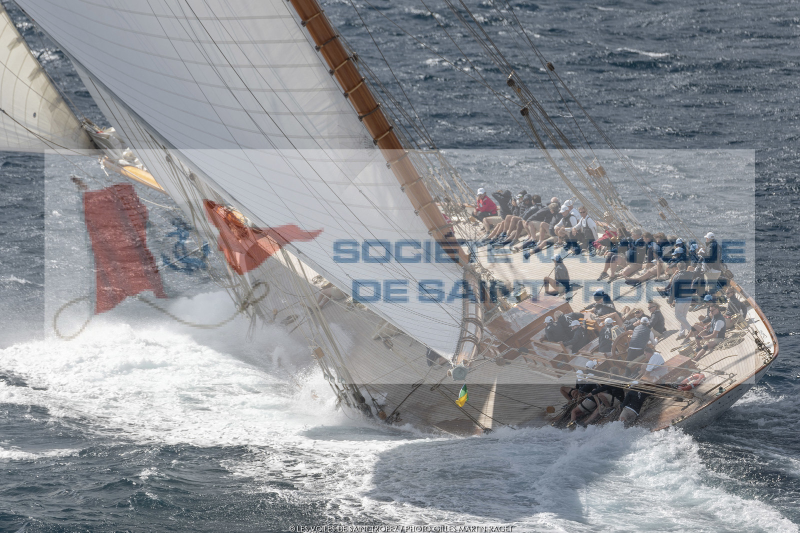 28 09 2022? Saint-Tropez,(FRA,83), Les Voiles de Saint-Tropez 2022 Régate N° 2 poup les modernes, navigation libre pour les grandes goélettes