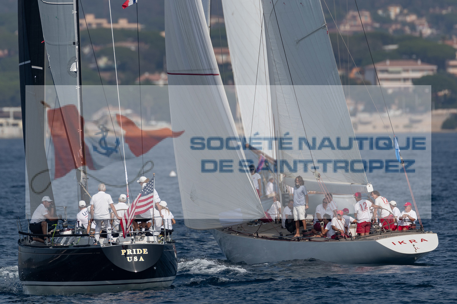 05 10 2023, Saint-Tropez (FRA,83), Les Voiles de Saint-Tropez 2023, Race Day 5, Défi Pride Vs Ikra 05 10 2023, Saint-Tropez (FRA,83), Les Voiles de Saint-Tropez 2023, Race Day 5, Défi Pride Vs Ikra